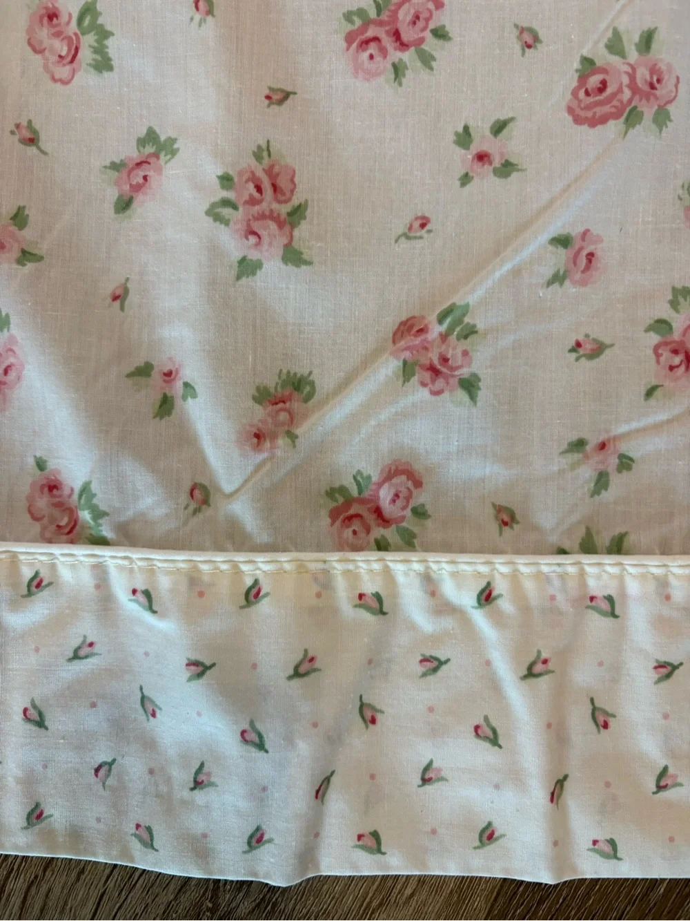 Vintage Laura Ashley Pink and Green Rose Print fitted/flat sheet set